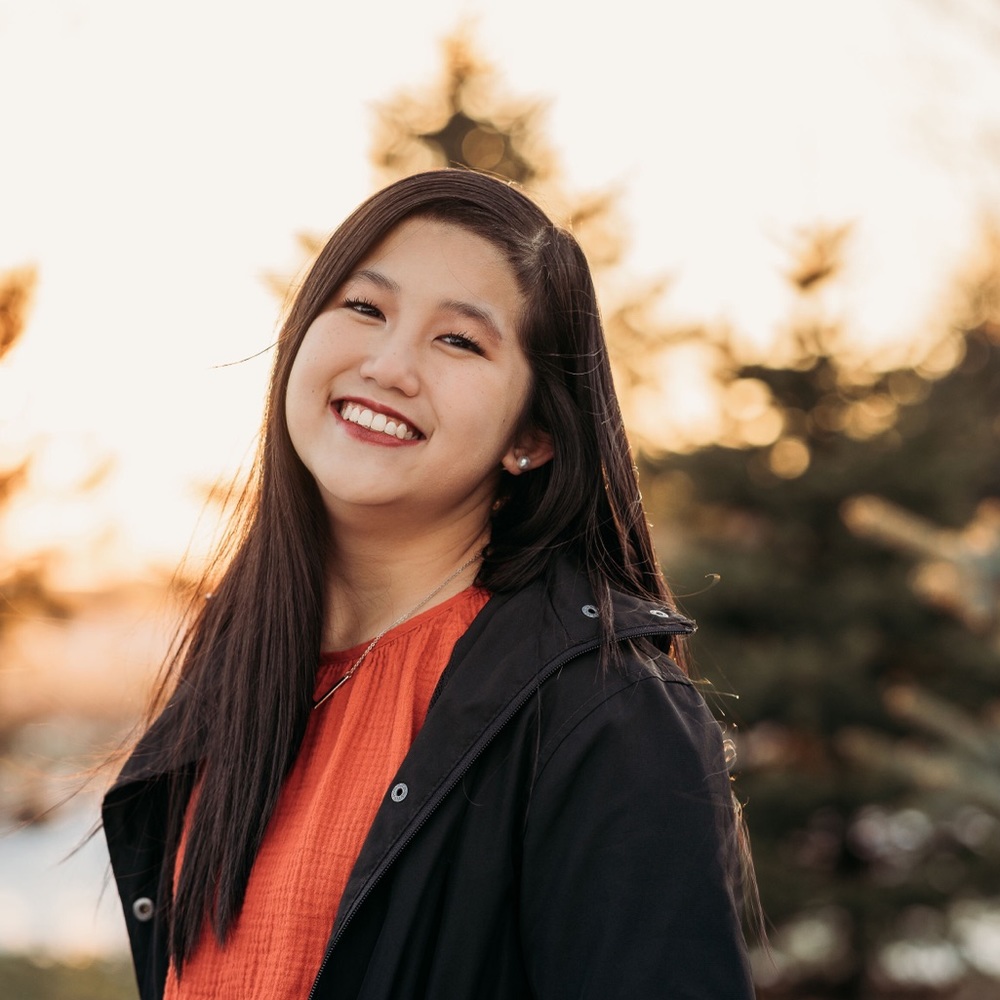 Meet your Posher, Lili